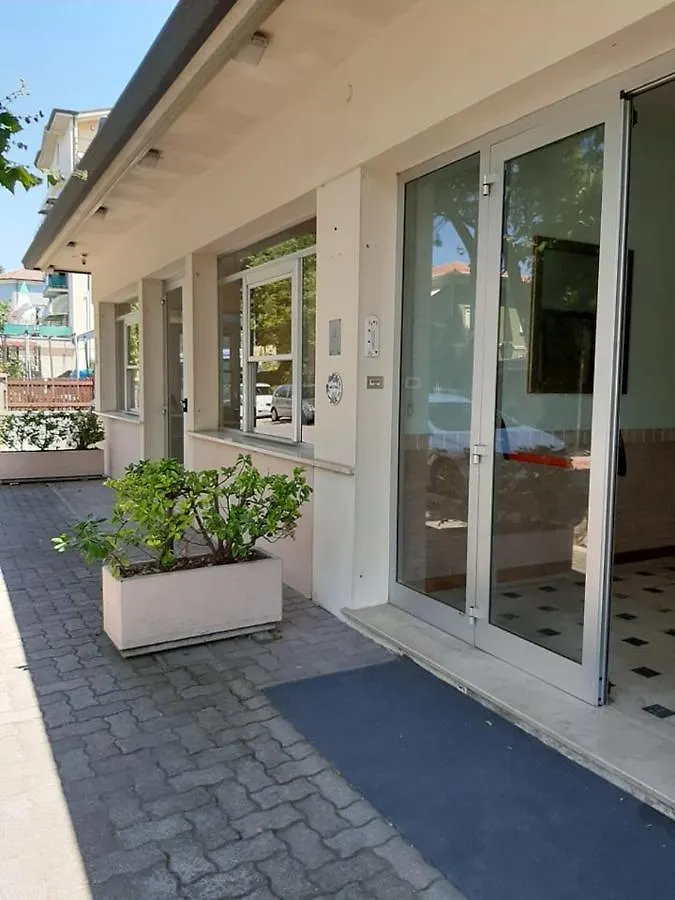 Hotel Arno Cesenatico Italy